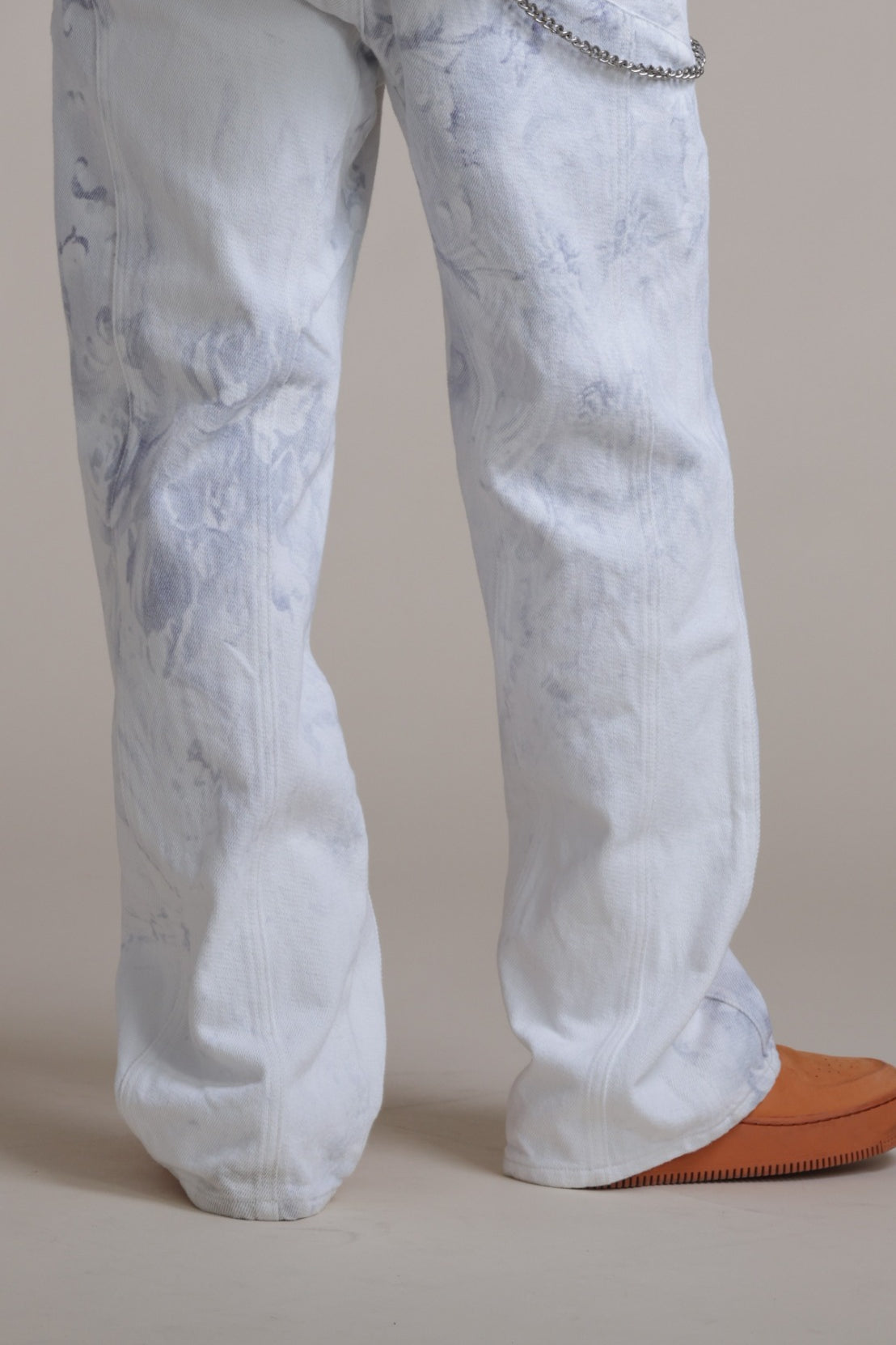 FW26 Denim White back detail